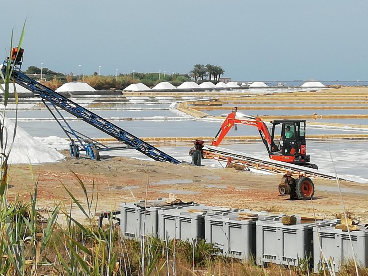 Casa Vacanze Mirabile Marsala Bagian luar foto
