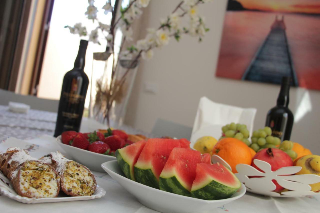 Casa Vacanze Mirabile Marsala Bagian luar foto